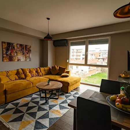 E&s Luxury Apartment