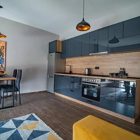Apartment E&s Luxury Ohrid